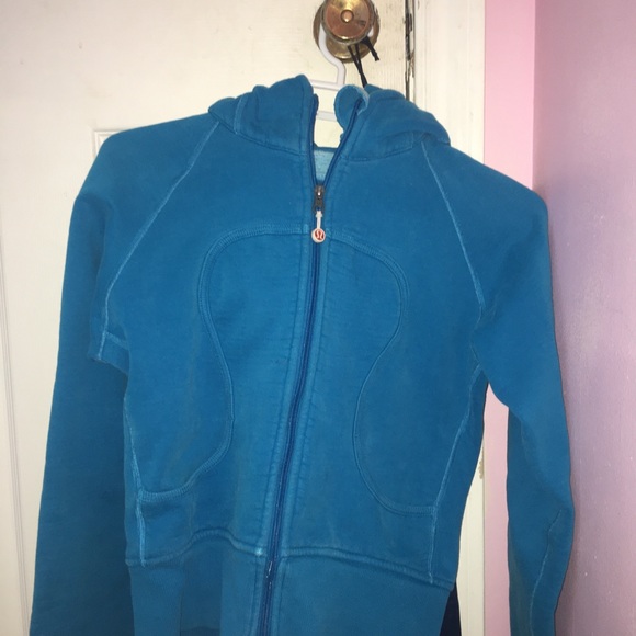 sweater - Picture 1 of 1